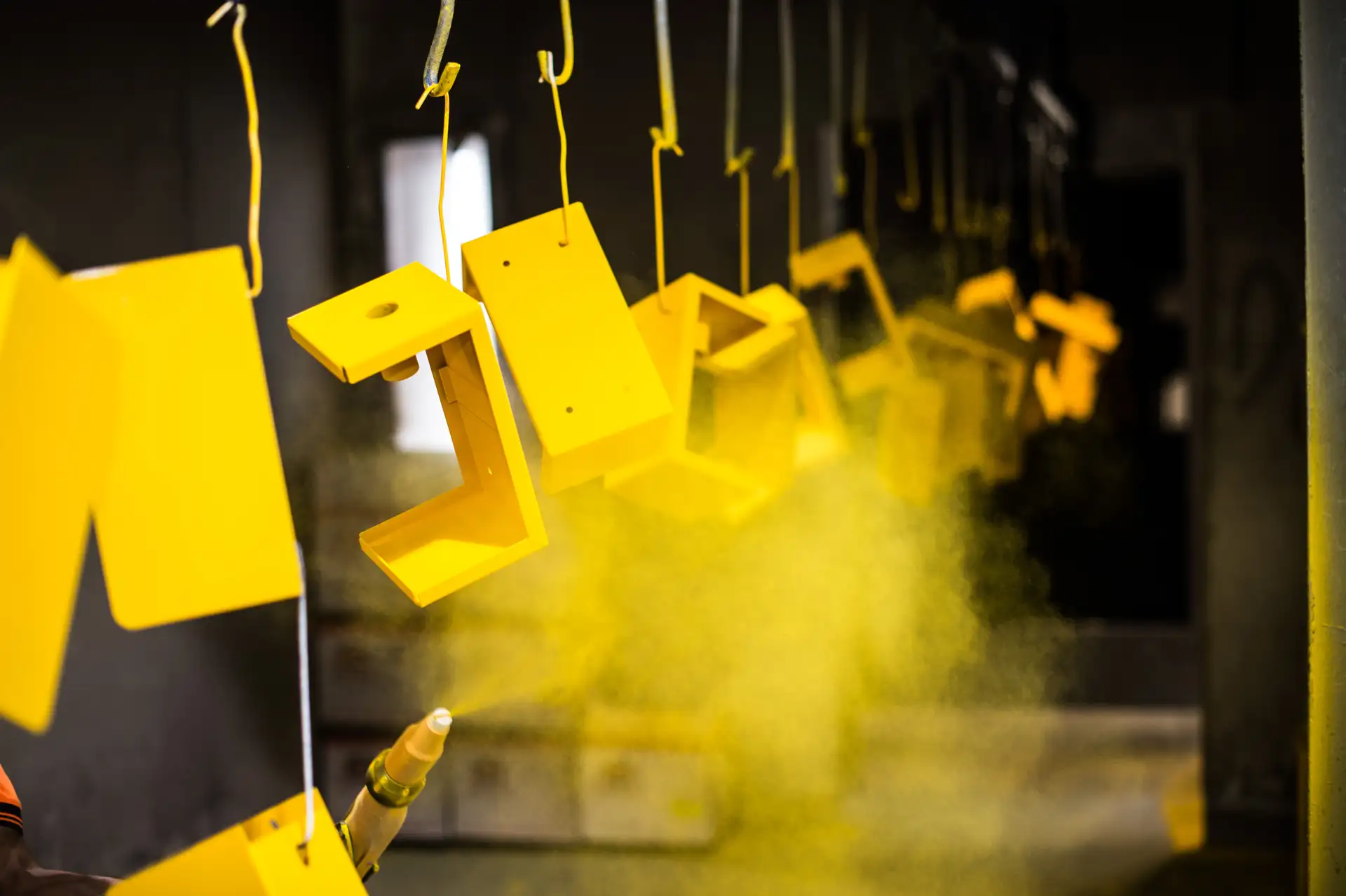 Chaine de production de thermolaquage - Atelier Peinture Augelle